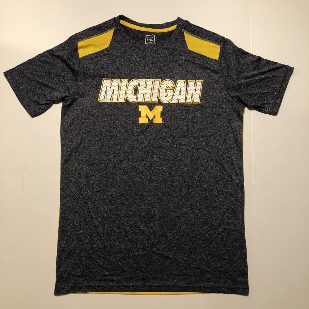 Michigan Wolverines Proedge Knights Apparel T Shirt Size Medium 100% Polyester